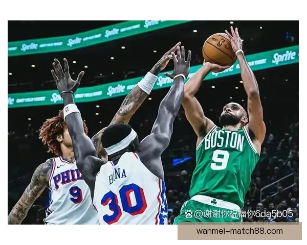 埃奇库姆伤愈复出砍下22分13篮板 76人连续两季横扫爵士 贝利贡献25分